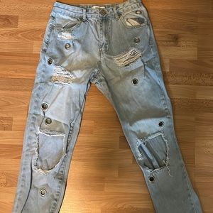 Ripped circle jeans